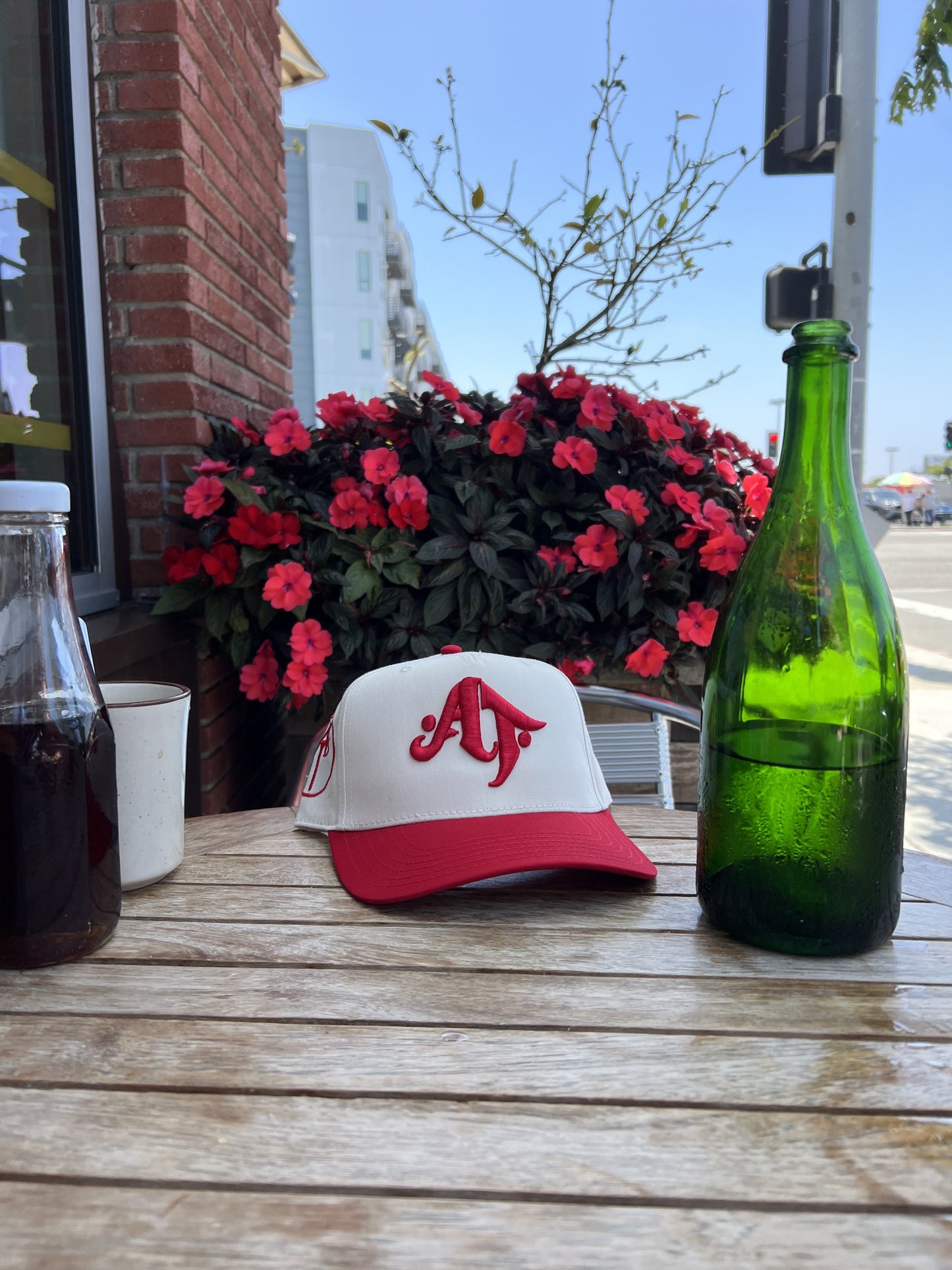 Live as an Artist - Red & Cream