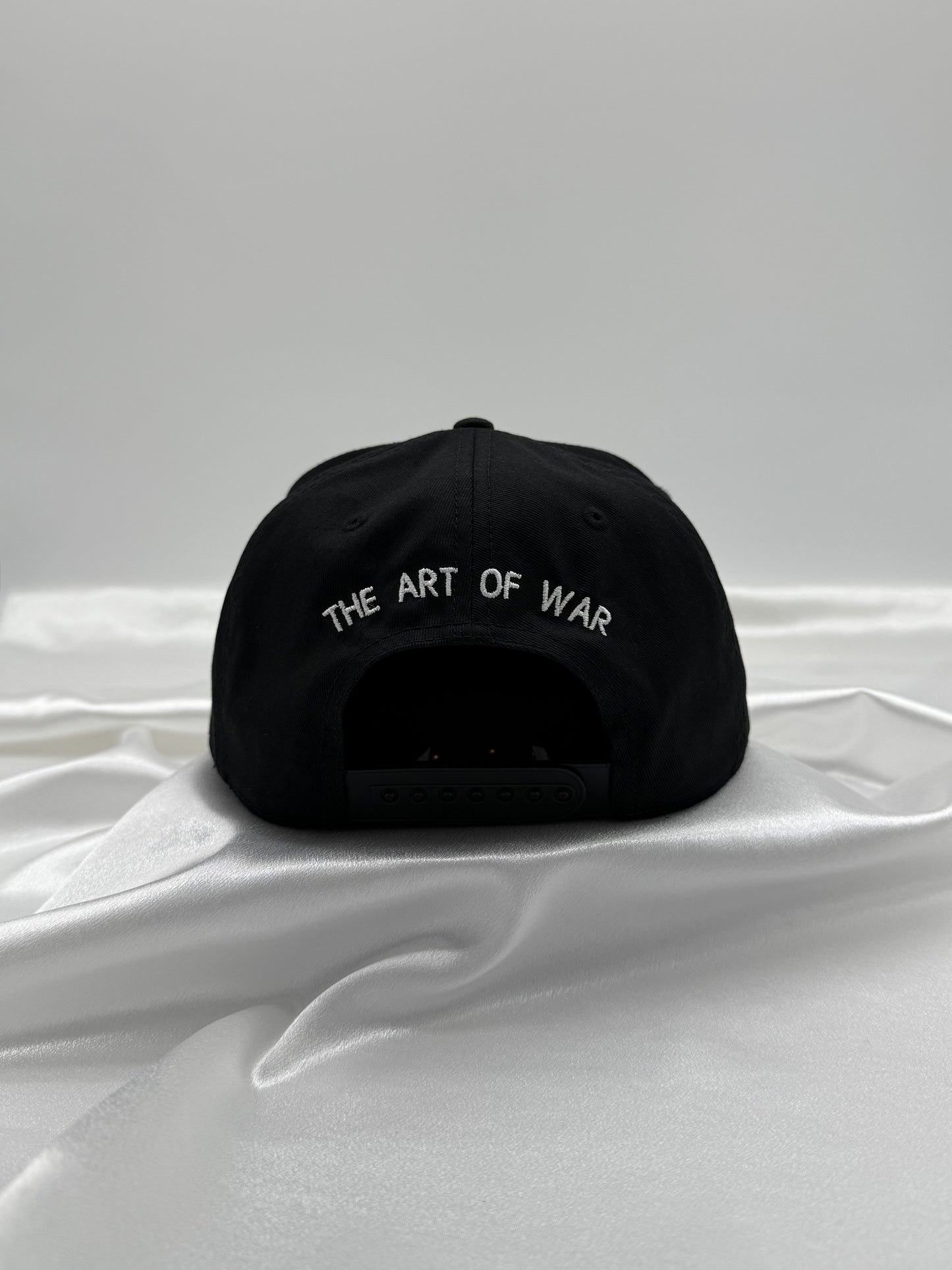 Mantis Hat — The Art of War: Black & White